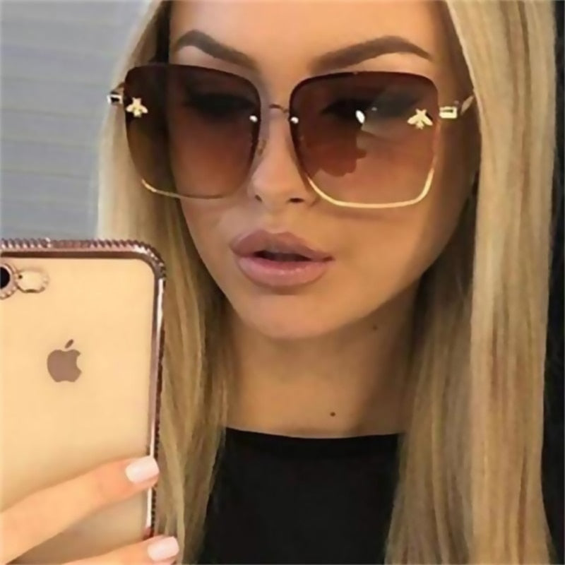 2024 New Fashion Lady Oversize Rimless Square Bee Sunglasses Women Men Small Bee Glasses Gradient Sun Glasses Female UV400